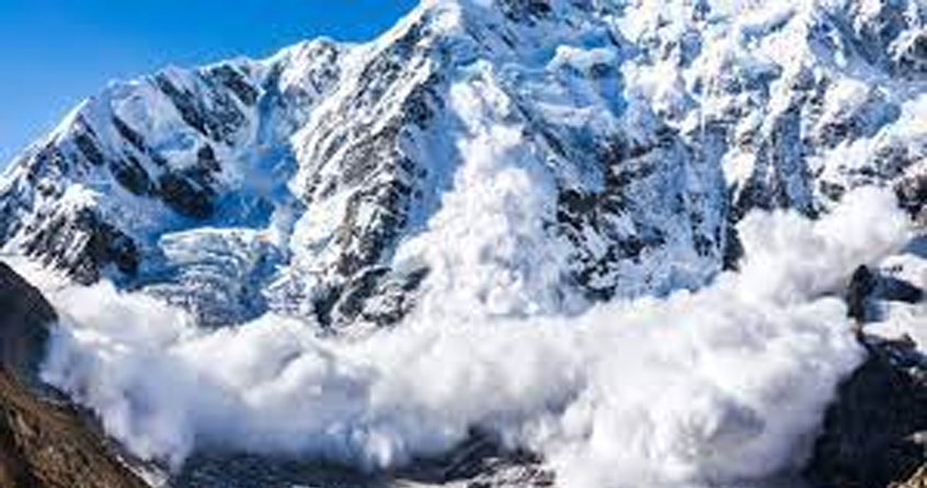 8 people died in avalanche in tibet
