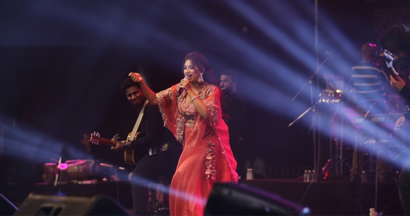 shreya-ghoshal-live-concert-nagpur-cultural-festival - Abhijeet Bharat