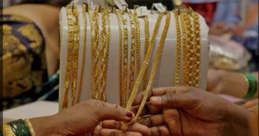 Gold has become cheap on dhantrayodashi