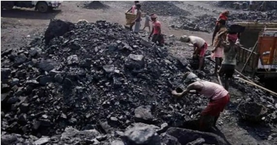 चंद्रपुरात 125.95 कोटींचा कोळसा घोटाळा प्रकरण थंड बस्त्यात; चार जणांविरोधात गुन्हा, राजकीय दबावाची चर्चा!
