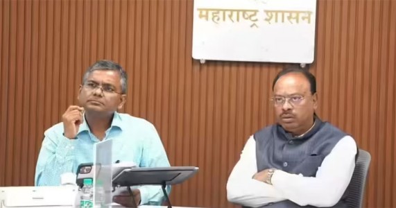 महसूलमंत्री बावनकुळे यांचा इशारा: १५ दिवसांत वाळू लिलाव पूर्ण करा, विलंब झाला तर कडक कारवाई