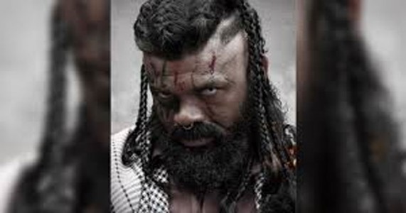 'पुन्हा शिवाजीराजे भोसले’मधील सिद्धार्थ जाधवचा काळजात धडकी भरवणारा लूक!