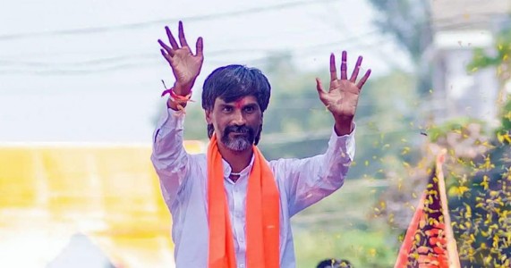 मनोज जरांगे पाटील यांना राजकीय पक्षाची थेट अध्यक्षपदाची ऑफर? राज्यात नवे राजकीय समीकरण?