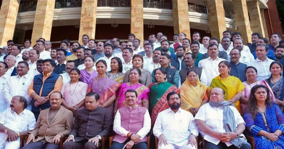 हिवाळी अधिवेशनाला सुरुवात; विरोधी पक्षनेता नसल्याने कामकाजाची दिशा अनिश्चित