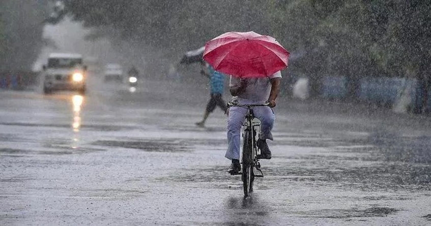 Rain with strong winds in Nagpur