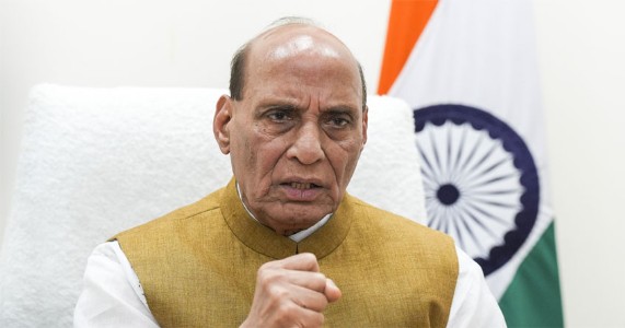 पाकिस्तानच्या अण्वस्त्रांवर राजनाथ सिंह यांचे थेट विधान; आंतरराष्ट्रीय पातळीवर खळबळ उडण्याची शक्यता!