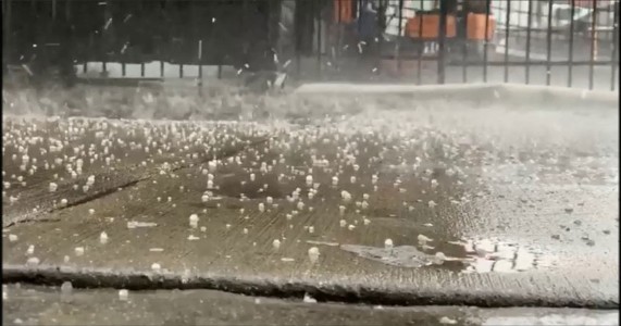 नागपूरमध्ये हवामानात बदल; काही भागांत पावसासह गारपीट, तर काही ठिकाणी उन्हाचीच तीव्रता कायम