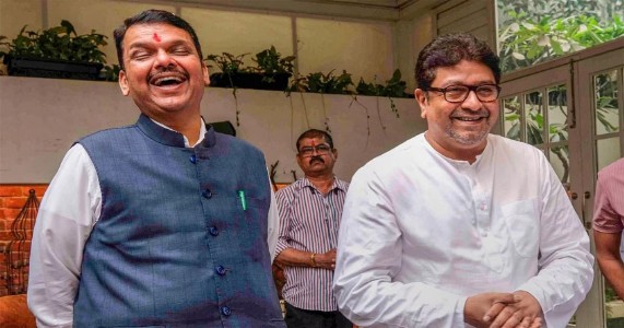 राज ठाकरे आणि देवेंद्र फडणवीस यांची अचानक भेट; राजकीय वर्तुळात चर्चा, युतीच्या शक्यतेला बळ!