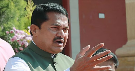 शेतकरी प्रश्नावरून वाद: नाना पटोले यांना विधानसभेतून एक दिवसासाठी निलंबित