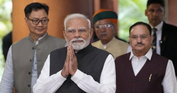 उपराष्ट्रपतीपदासाठी एनडीएचा उमेदवार आज ठरणार; आचार्य देवव्रत यांचे नाव आघाडीवर