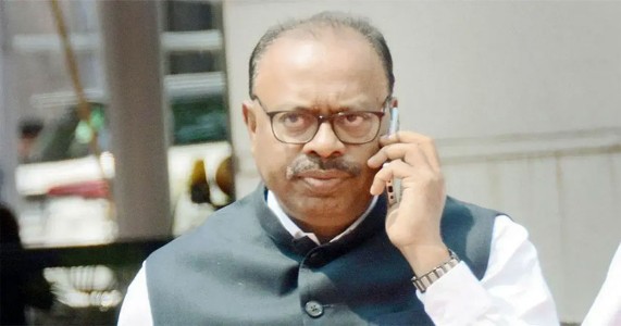 सोशल मीडियावर पालकमंत्री बावनकुळे यांच्याविरोधात आक्षेपार्ह मजकूर; वाठोडा येथील व्यक्तीवर गुन्हा