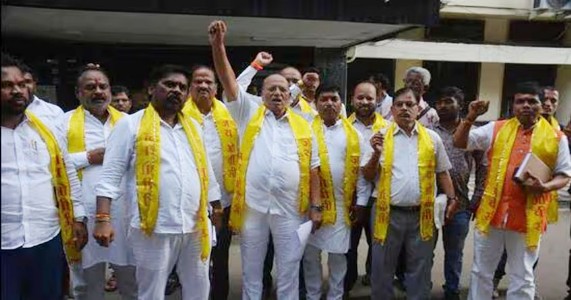 मराठा आरक्षण जीआरवरून ओबीसींचा आक्रोश, न्यायालयीन लढाईची तयारी