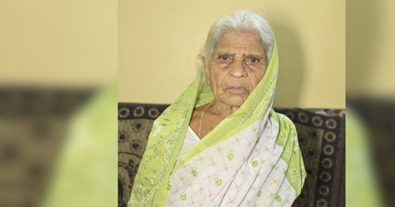 रामटेक तहसीलमध्ये धक्कादायक प्रकार; ‘मृत’ ठरवलेली १०३ वर्षीय आजी अचानक झाली जिवंत!