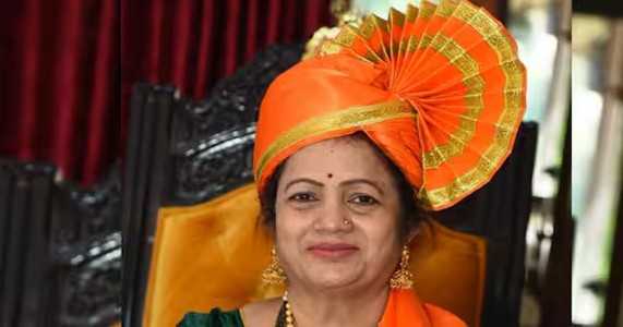 ठाकरेंच्या शिवसेनेकडून किशोरी पेडणेकरांची गटनेतेपदी नियुक्ती; उद्धव ठाकरेंचा निर्णय