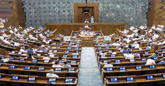 महिला आरक्षणसह परिसीमनासाठी केंद्राची मोठी तयारी; ऑक्टोबरअखेरीस संसदेचे विशेष अधिवेशन?