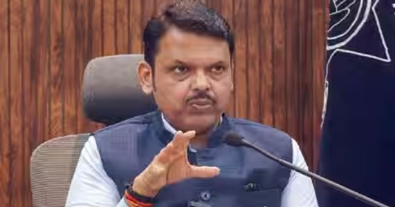 SIR वरून फडणवीसांचा विरोधकांवर निशाणा; ‘खरा विरोध लोकशाहीला’ असल्याचा आरोप