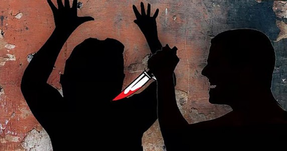 नागपुरात चारित्र्यावर संशय घेत पत्नीवर चाकूने वार; पती फरार