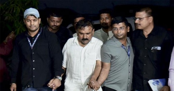 नाशिक ‘भोंदू बाबा’ प्रकरण तीव्र; एसआयटीकडून कागदपत्रे ईडीकडे, अशोक खरात आज न्यायालयात हजर