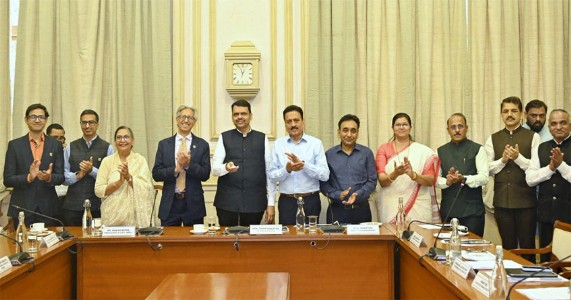 उष्णतेच्या वाढत्या संकटावर मात करण्यासाठी महाराष्ट्र सरकारची पुढाकार; आयआयएम नागपूरमध्ये नवे संशोधन केंद्र सुरू