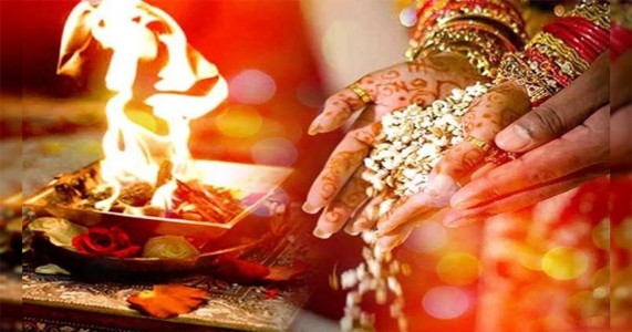 लग्नपत्रिकेत जन्मतारीख अनिवार्य करण्याची शिफारस; बालविवाह रोखण्यासाठी आयोगाचा पुढाकार