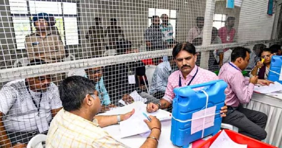 गुजरात मनपा निवडणूक 2026 : सर्व 15 महापालिकांवर भाजपचा झेंडा; काँग्रेस-आपचा पराभव