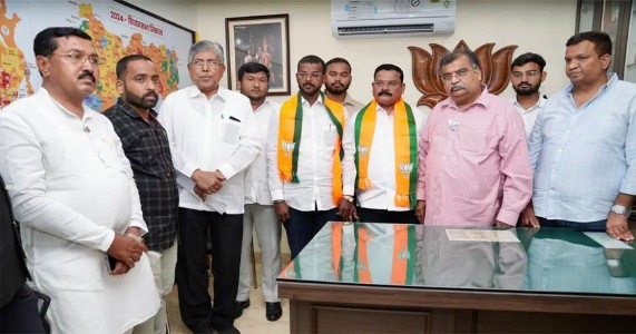 जयंत पाटील यांना सांगलीत राजकीय धक्का; राष्ट्रवादीचे दोन नगरसेवक भाजपच्या गळाला