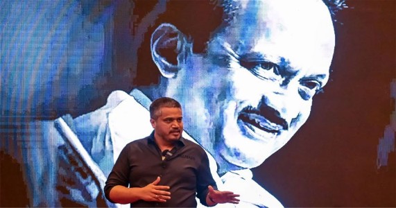 अजितदादांना न्याय कधी मिळणार?रोहित पवारांचा सरकारवर संताप, CID चौकशीवरही गंभीर सवाल