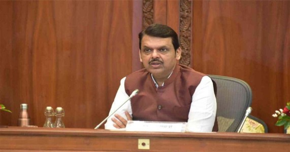 राज्य मंत्रिमंडळाच्या बैठकीत रस्ते विकासासाठी १७,४०० कोटींच्या निधीला मंजुरी