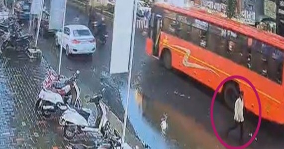 सीताबर्डीत 'अन्ना गँग'चा पुन्हा कहर! अवघ्या ५ मिनिटांत दोन कार फोडून लॅपटॉपसह मौल्यवान ऐवज लंपास