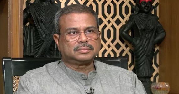 विद्यार्थ्यांच्या संघर्षाला मोठे यश; केंद्रीय शिक्षणमंत्री धर्मेंद्र प्रधान यांनी दिला राजीनामा!