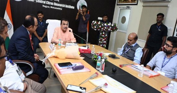 रोगमुक्त रोपांमुळेच संत्रा शेतीला नवी झेप; विदर्भाच्या कृषी विकासासाठी गडकरींचा मंत्र