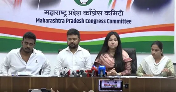 टीईटी पेपरफुटीवरून दादा भुसे अडचणीत? काँग्रेसची राजीनाम्याची मागणी, आंदोलनाचा इशारा