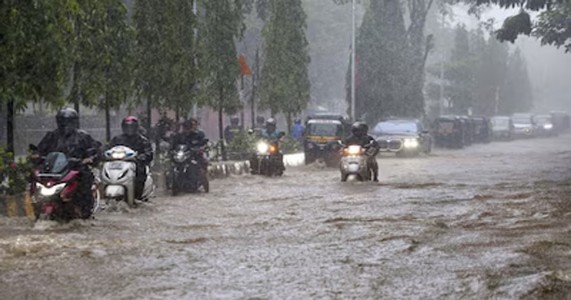 येत्या 24 तासात महाराष्ट्रात मुसळधार पावसाचा इशारा; घाटमाथ्यावर रेड अलर्ट