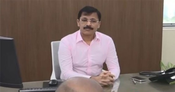 तुकाराम मुंढेंच्या निर्देशानंतर एफडीएची धडक कारवाई; १० आयुर्वेदिक कंपन्यांचे परवाने रद्द