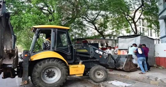 नागपुरातील अतिक्रमणांचे सर्वे तातडीने पूर्ण करण्याचे आयुक्तांचे निर्देश