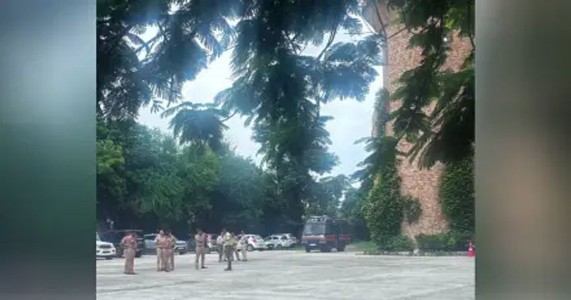 नागपुरातील शाळांसह जिल्हा न्यायालयाला बॉम्बस्फोटाची धमकी;पोलिसांकडून कसून तपास
