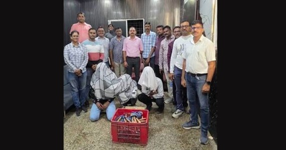 नागपूरच्या पाचपावलीत हुक्का पार्लरवर पोलिसांची धाड; तिघांना अटक, ३१ हजारांचा मुद्देमाल जप्त