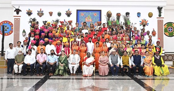 राष्ट्रपती भवनात नागपूरच्या दक्षिण मध्य क्षेत्र सांस्कृतिक केंद्राचा सांस्कृतिक जागर