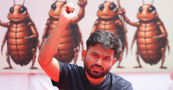 आप’ सोडण्यामागचं खरं कारण समोर; अभिजीत दीपके यांचा मोठा खुलासा