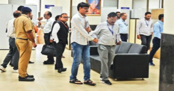 अमरावती स्त्री रुग्णालय अग्निकांडाच्या चौकशीसाठी ११ सदस्यीय समिती दाखल