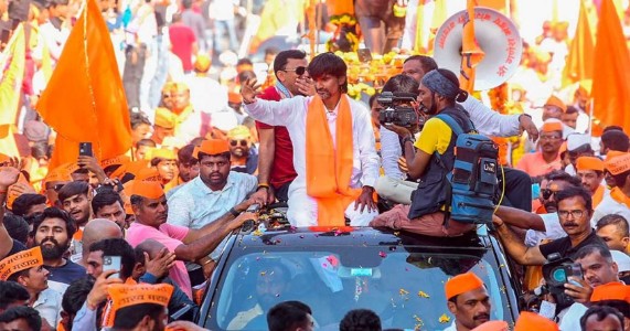 घाबरू नका, पोलिसांना सहकार्य करा’; मनोज जरांगे पाटलांचे कार्यकर्त्यांना टप्प्याटप्प्याने मुंबईत दाखल होण्याचे आवाहन
