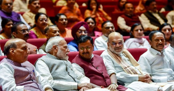 एनडीएच्या बैठकीकडे ३ खासदारांची पाठ; मुस्लिमविरोधी विधेयकांना पाठिंबा न देण्याची भूमिका!