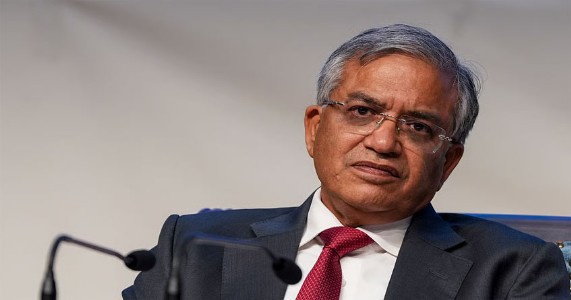 मुख्य निवडणूक आयुक्त ज्ञानेश कुमार यांच्या विरोधात विरोधक पुन्हा आक्रमक; हटविण्याच्या प्रस्तावासाठी नव्याने नोटीस