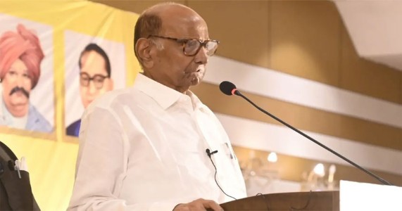 ‘आम्ही कुणाच्यात जाणार नाही’; राष्ट्रवादीच्या विलिनीकरणाच्या चर्चांवर शरद पवारांचा स्पष्ट इशारा